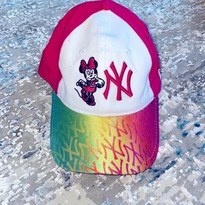 NEW W TAGS! Limited edition Disney NY Yankees shimmery girls baseball cap